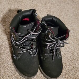 Boys black boots